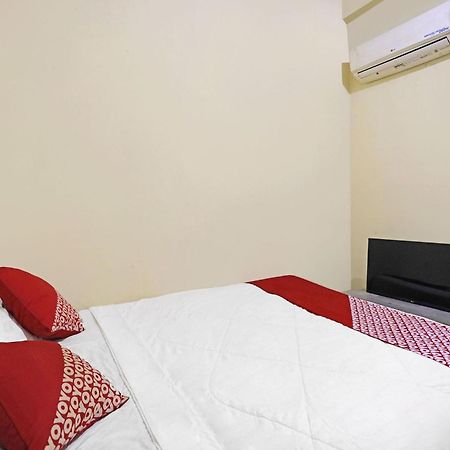 Spot On 91343 Kartika Guest House Syariahnearpantai Stres Jodoh  Eksteriør billede